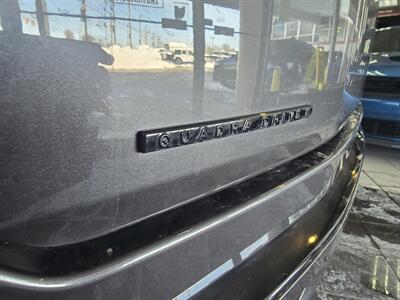 2022 Jeep Wagoneer Series II 4DR SUV 4X4   - Photo 40 - Hamilton, OH 45015