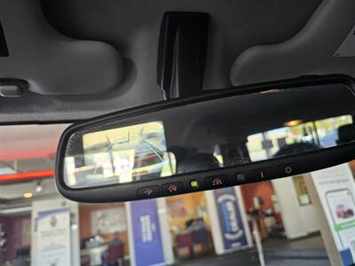2013 Toyota FJ Cruiser Base 4DR SUV AWD   - Photo 21 - Hamilton, OH 45015