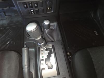 2013 Toyota FJ Cruiser Base 4DR SUV AWD   - Photo 27 - Hamilton, OH 45015