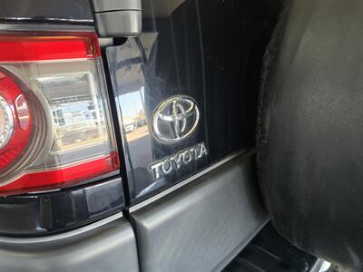2013 Toyota FJ Cruiser Base 4DR SUV AWD   - Photo 33 - Hamilton, OH 45015