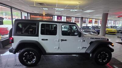 2024 Jeep Wrangler Rubicon 4xe 4DR SUV 4X4 - Photo 5 - Hamilton, OH 45015