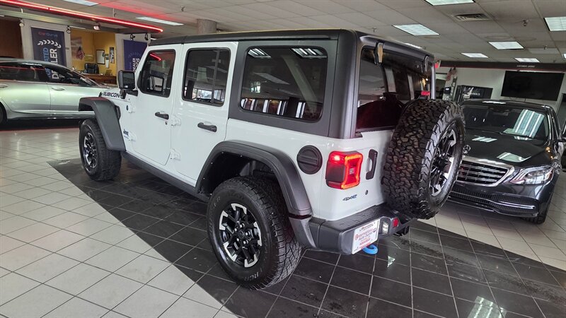 2024 Jeep Wrangler Rubicon 4xe 4DR SUV 4X4 - Photo 8 - Hamilton, OH 45015