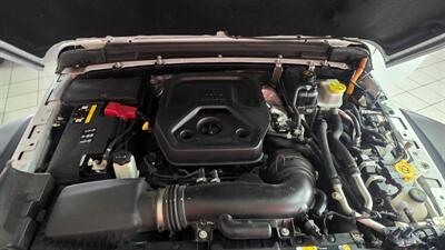 2024 Jeep Wrangler Rubicon 4xe 4DR SUV 4X4 - Photo 34 - Hamilton, OH 45015