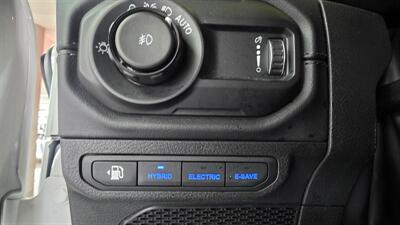 2024 Jeep Wrangler Rubicon 4xe 4DR SUV 4X4 - Photo 21 - Hamilton, OH 45015