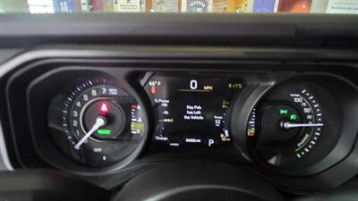 2024 Jeep Wrangler Rubicon 4xe 4DR SUV 4X4 - Photo 12 - Hamilton, OH 45015