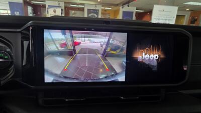 2024 Jeep Wrangler Rubicon 4xe 4DR SUV 4X4 - Photo 17 - Hamilton, OH 45015