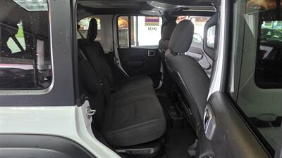 2024 Jeep Wrangler Rubicon 4xe 4DR SUV 4X4 - Photo 25 - Hamilton, OH 45015