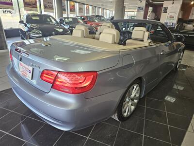 2011 BMW 328i 2DR CONVERTIBLE   - Photo 13 - Hamilton, OH 45015