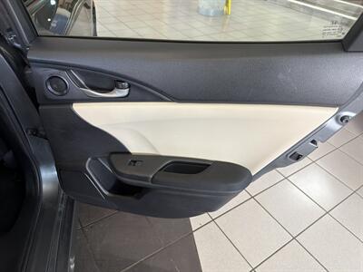 2019 Honda Civic EX4DR HATCHBACK   - Photo 24 - Hamilton, OH 45015
