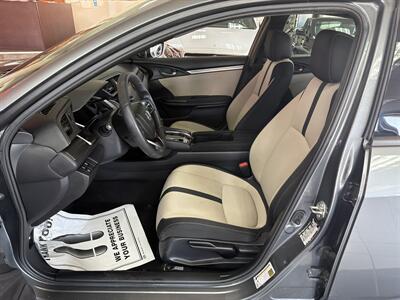 2019 Honda Civic EX4DR HATCHBACK   - Photo 9 - Hamilton, OH 45015