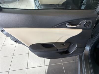 2019 Honda Civic EX4DR HATCHBACK   - Photo 22 - Hamilton, OH 45015