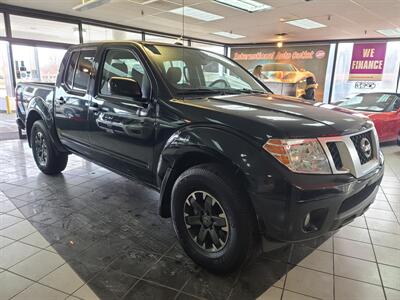 2018 Nissan Frontier PRO-4X 4DR CREWCAB 4X4   - Photo 4 - Hamilton, OH 45015