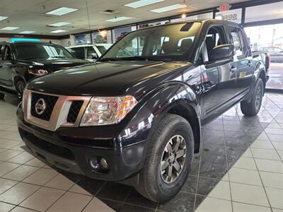 2018 Nissan Frontier PRO-4X 4DR CREWCAB 4X4   - Photo 2 - Hamilton, OH 45015