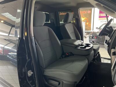 2014 RAM 1500 Express   - Photo 22 - Hamilton, OH 45015