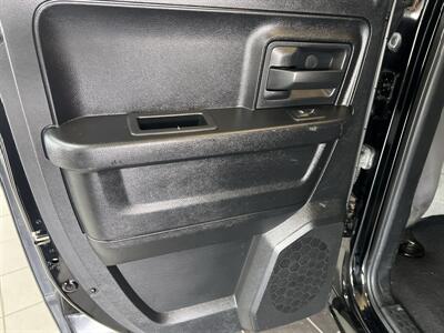 2014 RAM 1500 Express   - Photo 18 - Hamilton, OH 45015