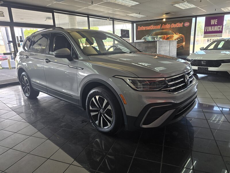 2024 Volkswagen Tiguan S 4DR SUV - Photo 3 - Hamilton, OH 45015