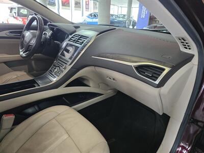 2017 Lincoln MKZ/Zephyr Reserve 4DR SEDAN AWD   - Photo 13 - Hamilton, OH 45015