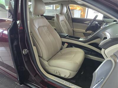 2017 Lincoln MKZ/Zephyr Reserve 4DR SEDAN AWD   - Photo 14 - Hamilton, OH 45015