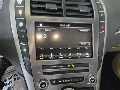 2017 Lincoln MKZ/Zephyr Reserve 4DR SEDAN AWD   - Photo 23 - Hamilton, OH 45015