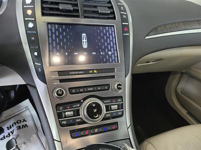 2017 Lincoln MKZ/Zephyr Reserve 4DR SEDAN AWD   - Photo 22 - Hamilton, OH 45015