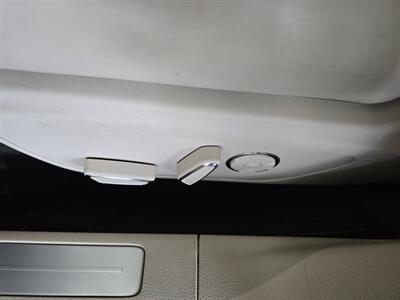 2017 Lincoln MKZ/Zephyr Reserve 4DR SEDAN AWD   - Photo 18 - Hamilton, OH 45015