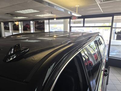 2020 Chevrolet Suburban LT   - Photo 35 - Hamilton, OH 45015