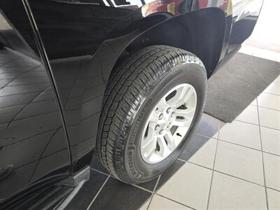 2020 Chevrolet Suburban LT   - Photo 37 - Hamilton, OH 45015