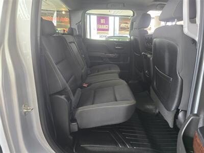 2015 GMC Sierra 1500 SLE-CREW CAB-4X4   - Photo 16 - Hamilton, OH 45015