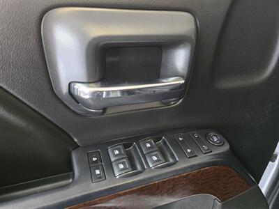 2015 GMC Sierra 1500 SLE-CREW CAB-4X4   - Photo 17 - Hamilton, OH 45015