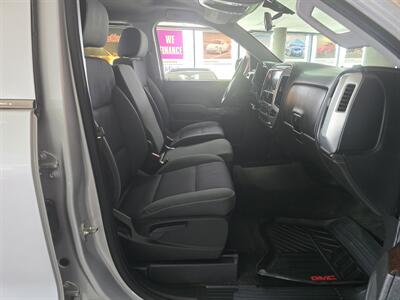 2015 GMC Sierra 1500 SLE-CREW CAB-4X4   - Photo 15 - Hamilton, OH 45015