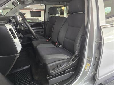 2015 GMC Sierra 1500 SLE-CREW CAB-4X4   - Photo 9 - Hamilton, OH 45015