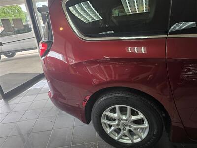 2021 Chrysler Voyager LX 4DR MINI-VAN   - Photo 28 - Hamilton, OH 45015