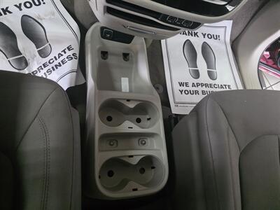 2021 Chrysler Voyager LX 4DR MINI-VAN   - Photo 24 - Hamilton, OH 45015