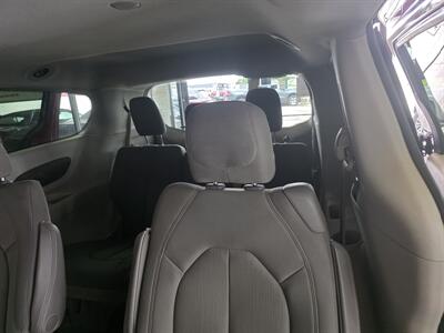 2021 Chrysler Voyager LX 4DR MINI-VAN   - Photo 12 - Hamilton, OH 45015