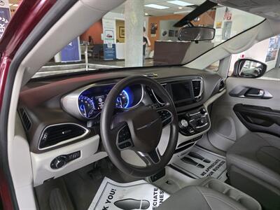 2021 Chrysler Voyager LX 4DR MINI-VAN   - Photo 25 - Hamilton, OH 45015