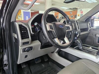 2017 Ford F-150 Lariat SUPER CREW 4X4   - Photo 8 - Hamilton, OH 45015
