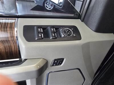 2017 Ford F-150 Lariat SUPER CREW 4X4   - Photo 32 - Hamilton, OH 45015