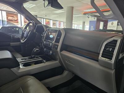 2017 Ford F-150 Lariat SUPER CREW 4X4   - Photo 14 - Hamilton, OH 45015