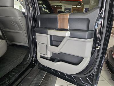 2017 Ford F-150 Lariat SUPER CREW 4X4   - Photo 16 - Hamilton, OH 45015