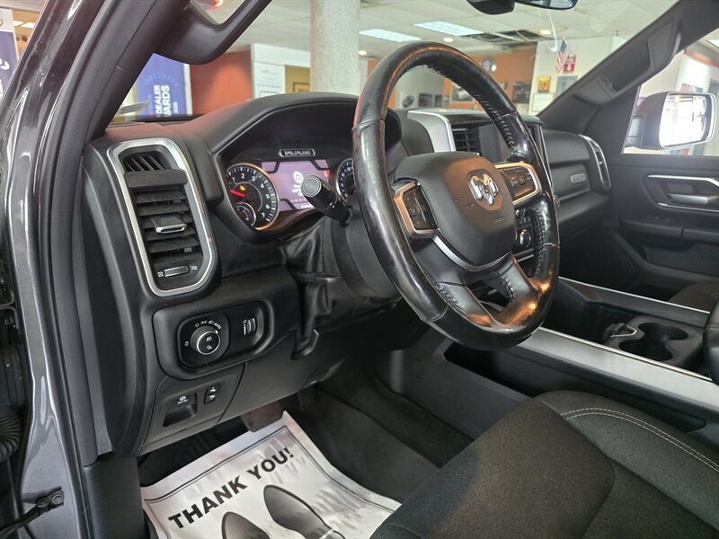 2020 RAM 1500 Big Horn/CREW CAB/4X4/V6 - Photo 11 - Hamilton, OH 45015