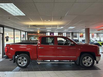 2015 Chevrolet Silverado 1500 LTZ CREW CAB 4X4   - Photo 5 - Hamilton, OH 45015