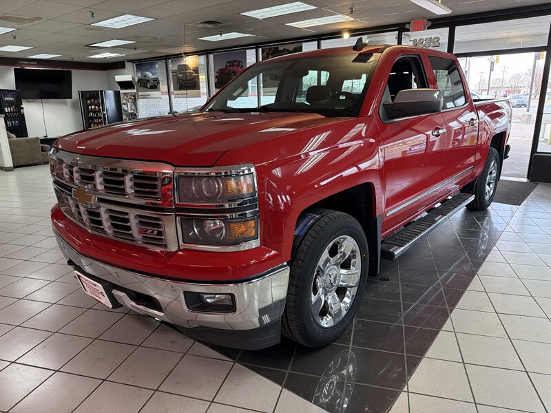 2015 Chevrolet Silverado 1500 LTZ CREW CAB 4X4   - Photo 1 - Hamilton, OH 45015