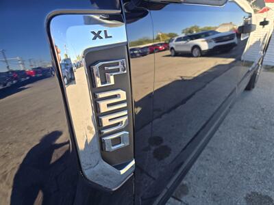 2022 Ford F-250 XL 4DR SUPER CREW   - Photo 28 - Hamilton, OH 45015
