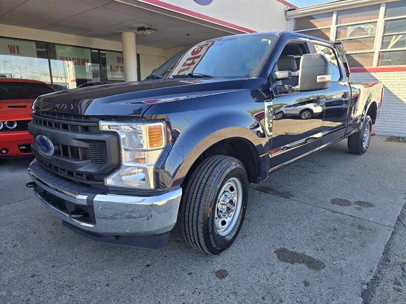 2022 Ford F-250 XL 4DR SUPER CREW   - Photo 1 - Hamilton, OH 45015