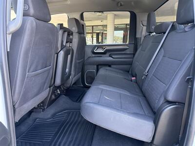 2025 Chevrolet Silverado 3500 LT 4DR CREW 4X4 /DUALLY/DIESEL - Photo 21 - Hamilton, OH 45015