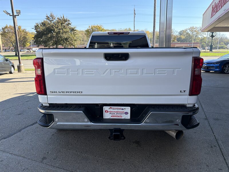 2025 Chevrolet Silverado 3500 LT 4DR CREW 4X4 /DUALLY/DIESEL - Photo 7 - Hamilton, OH 45015