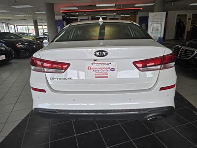 2019 Kia Optima LX 4DR SEDAN - Photo 5 - Hamilton, OH 45015