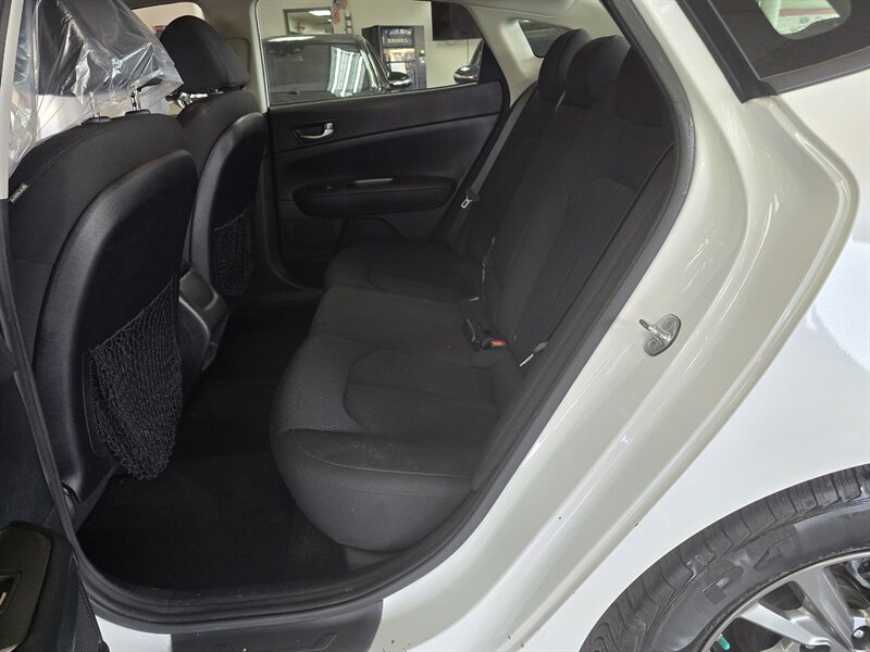 2019 Kia Optima LX 4DR SEDAN - Photo 11 - Hamilton, OH 45015