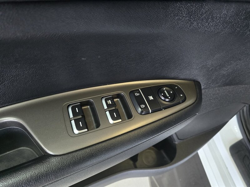 2019 Kia Optima LX 4DR SEDAN - Photo 17 - Hamilton, OH 45015