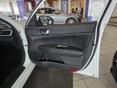 2019 Kia Optima LX 4DR SEDAN - Photo 12 - Hamilton, OH 45015